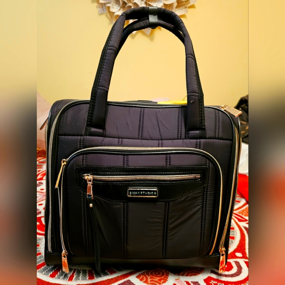 Max Studio rolling carry-on luggage
